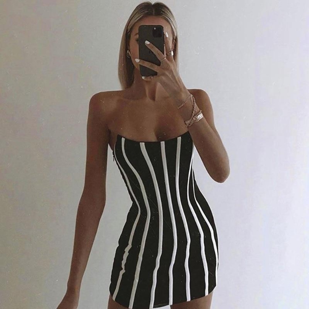 Brand new Bodycon dress! Size small fits xs-S 💗